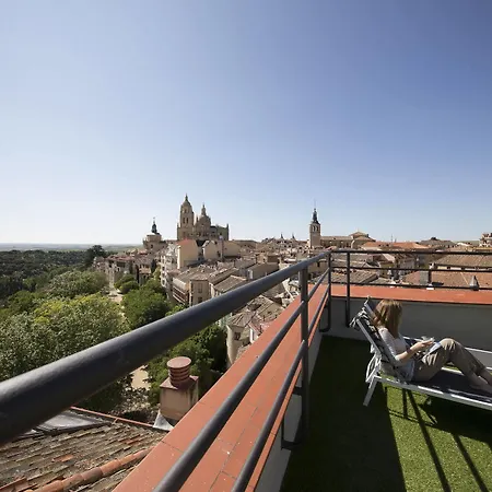 Real By Recordis Segovia