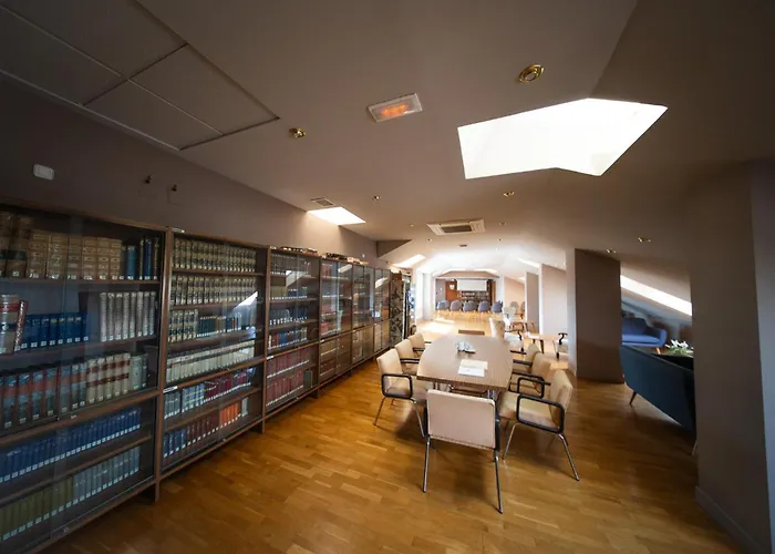 Отель Real By Recordis